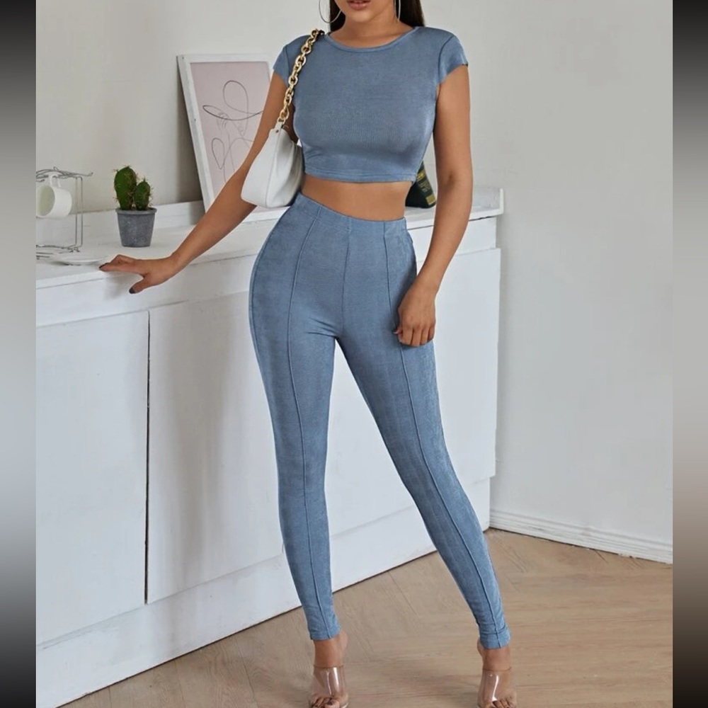 Crop Top 2 Piece